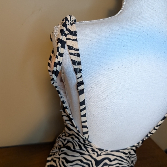 Social Standard by Sanctuary Curvy Leopard One Piece Swim Suit - Picture 6 of 11
